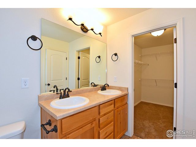 2386 Jasmine Ln, Johnstown, CO 80534