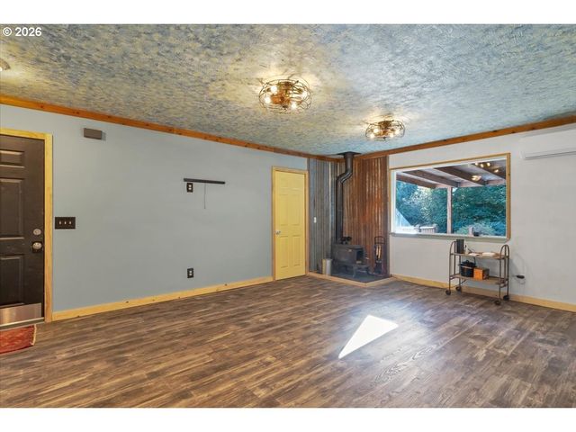 566 N BEAR CREEK Rd, Otis, OR 97368