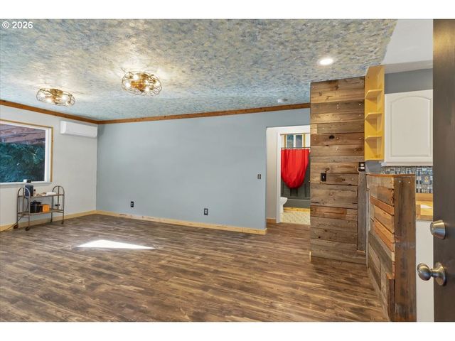 566 N BEAR CREEK Rd, Otis, OR 97368