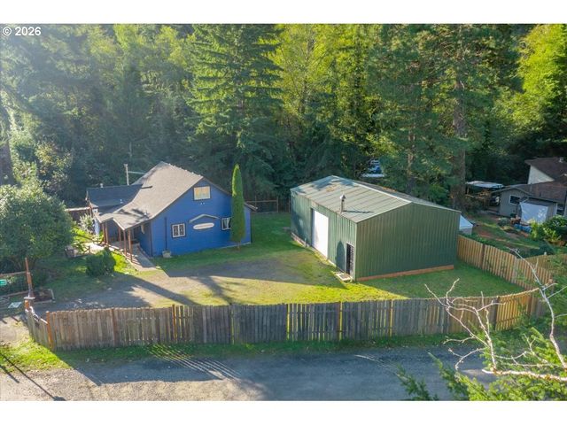 566 N BEAR CREEK Rd, Otis, OR 97368