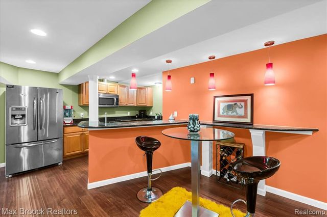 31102 Bancroft Drive, Novi, MI 48377