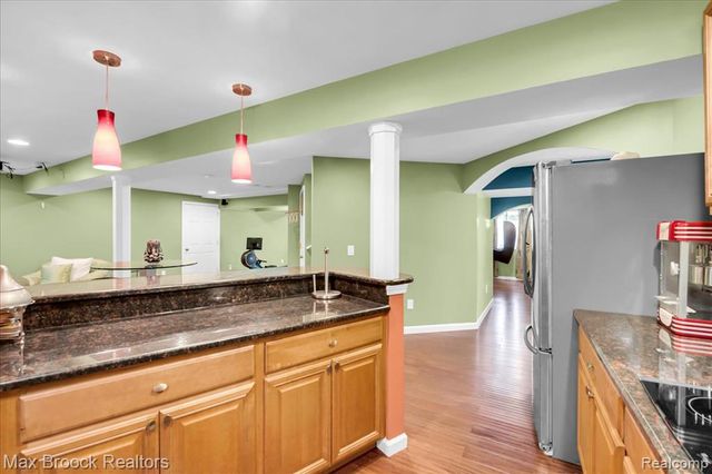 31102 Bancroft Drive, Novi, MI 48377
