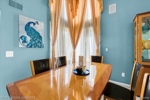 31102 Bancroft Drive, Novi, MI 48377