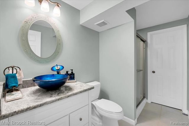 31102 Bancroft Drive, Novi, MI 48377