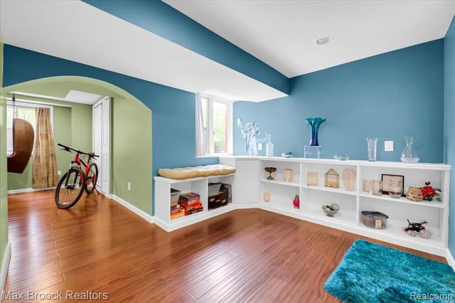 31102 Bancroft Drive, Novi, MI 48377