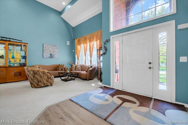 31102 Bancroft Drive, Novi, MI 48377