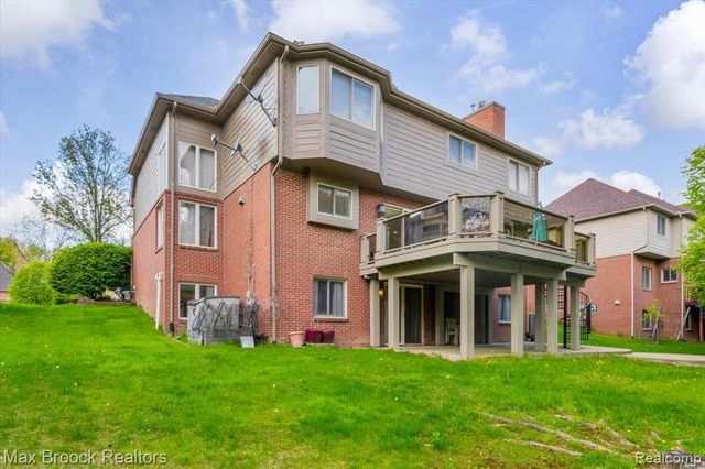 31102 Bancroft Drive, Novi, MI 48377