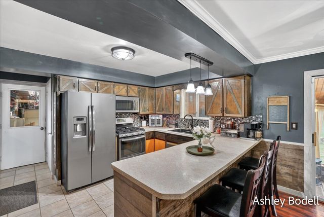 825 16 Mile Road Nw, Tyrone Twp, MI 49330