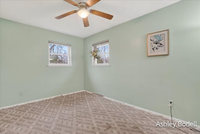 825 16 Mile Road Nw, Tyrone Twp, MI 49330