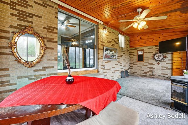 825 16 Mile Road Nw, Tyrone Twp, MI 49330