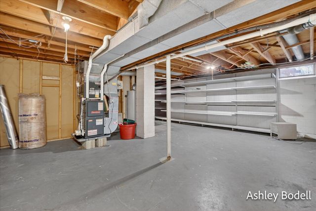 825 16 Mile Road Nw, Tyrone Twp, MI 49330