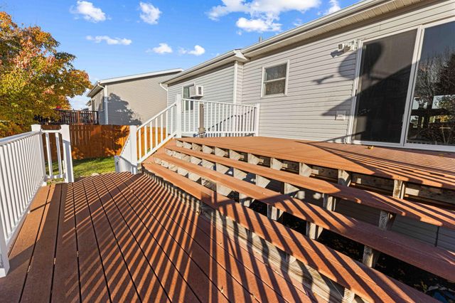 4836 9th Avenue S, Fargo, ND 58103