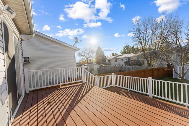 4836 9th Avenue S, Fargo, ND 58103