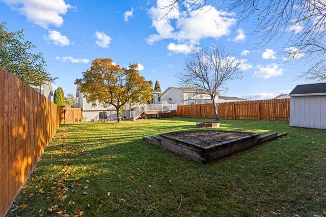 4836 9th Avenue S, Fargo, ND 58103