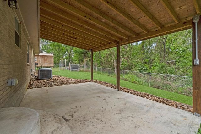 139 Florence Drive, Onalaska, TX 77360