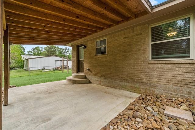 139 Florence Drive, Onalaska, TX 77360