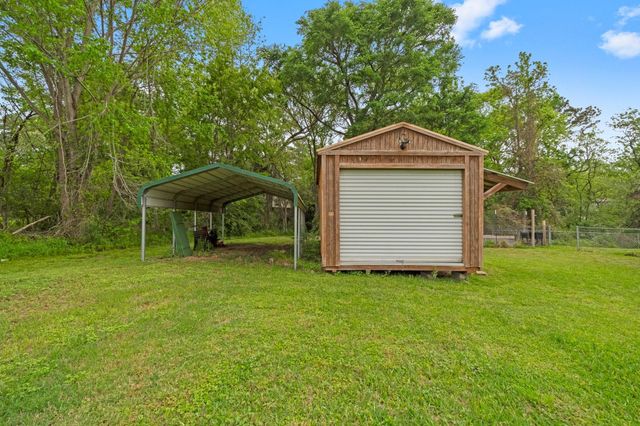 139 Florence Drive, Onalaska, TX 77360