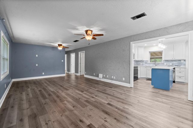 139 Florence Drive, Onalaska, TX 77360