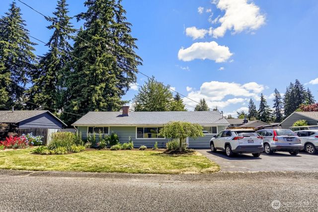 21801 51st Avenue W, Mountlake Terrace, WA 98043