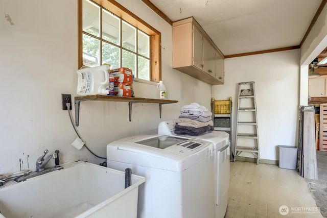 21801 51st Avenue W, Mountlake Terrace, WA 98043