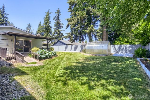 21801 51st Avenue W, Mountlake Terrace, WA 98043
