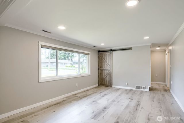 21801 51st Avenue W, Mountlake Terrace, WA 98043