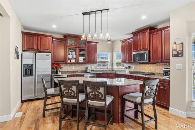 1904 Baybridge Road, St Charles, MO 63303