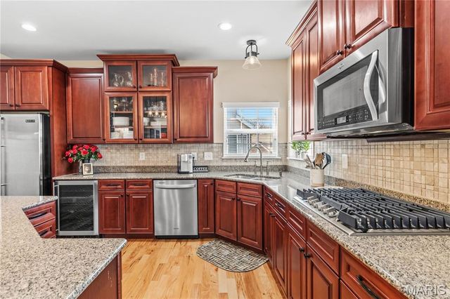 1904 Baybridge Road, St Charles, MO 63303