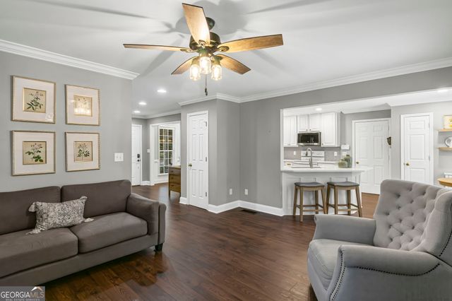 10 Cove Drive, Newnan, GA 30263