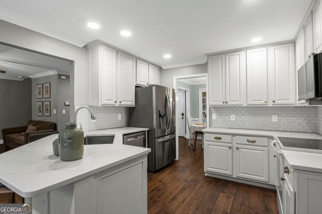 10 Cove Drive, Newnan, GA 30263
