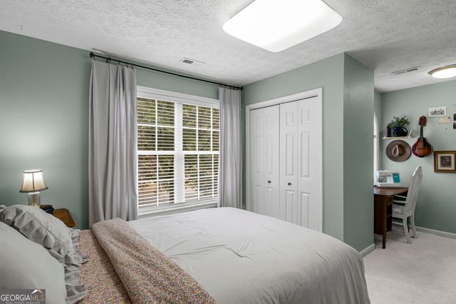 10 Cove Drive, Newnan, GA 30263