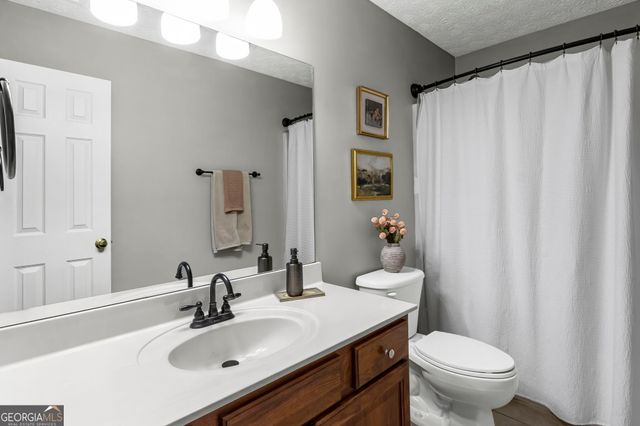 10 Cove Drive, Newnan, GA 30263