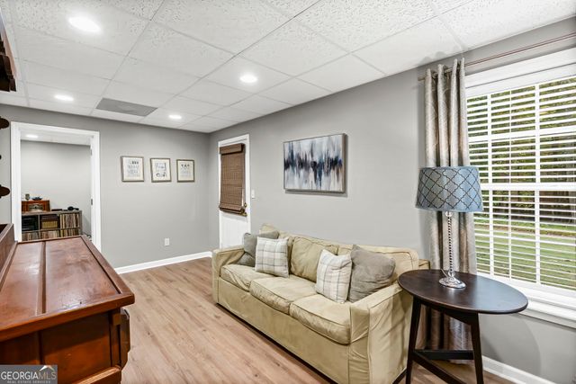 10 Cove Drive, Newnan, GA 30263