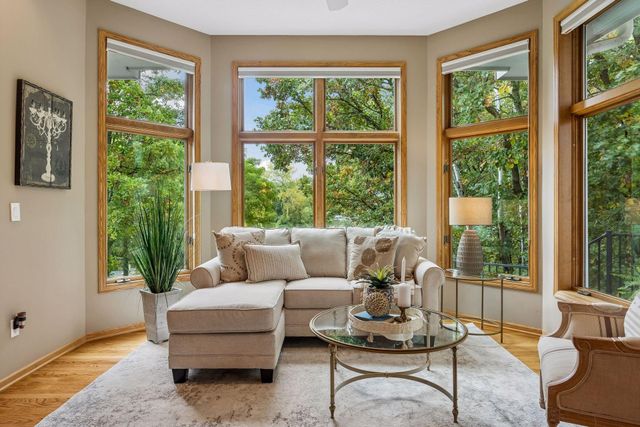 15316 Boulder Pointe Road, Eden Prairie, MN 55347