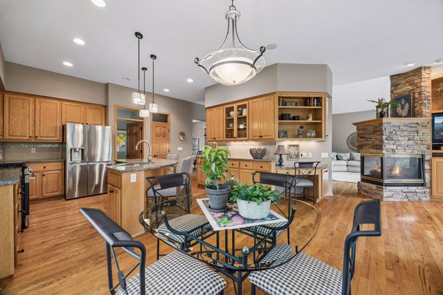 15316 Boulder Pointe Road, Eden Prairie, MN 55347