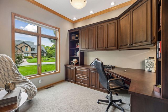 15316 Boulder Pointe Road, Eden Prairie, MN 55347