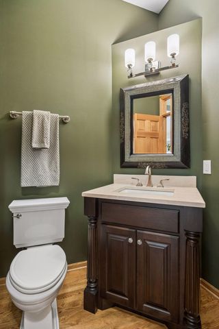 15316 Boulder Pointe Road, Eden Prairie, MN 55347