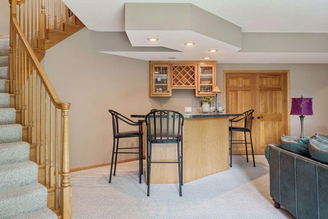 15316 Boulder Pointe Road, Eden Prairie, MN 55347