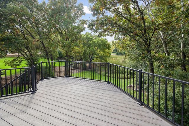 15316 Boulder Pointe Road, Eden Prairie, MN 55347