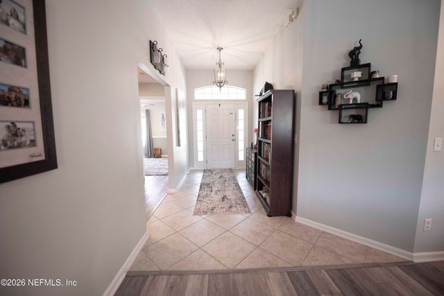 1795 HOLLOW GLEN Drive, Middleburg, FL 32068