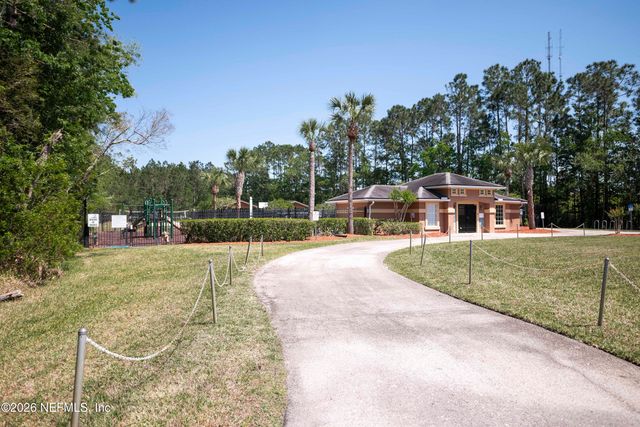 1795 HOLLOW GLEN Drive, Middleburg, FL 32068