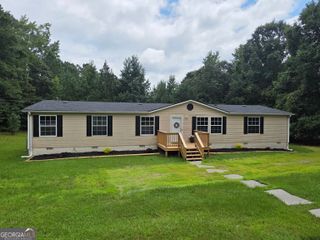 52 Floyd Road, Forsyth, GA 31029