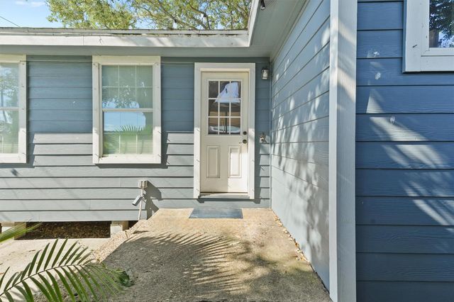 2614 59th Street, Galveston, TX 77551