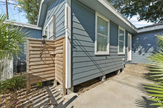 2614 59th Street, Galveston, TX 77551