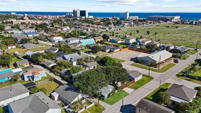2614 59th Street, Galveston, TX 77551