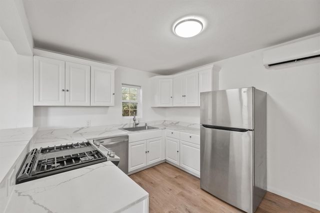2614 59th Street, Galveston, TX 77551