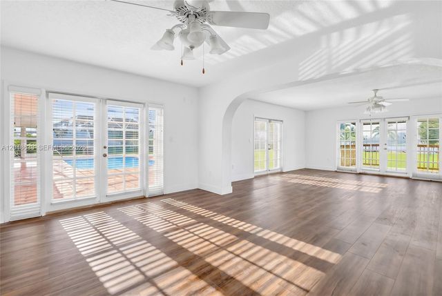 14121 SW 97th Ave -, Miami, FL 33176