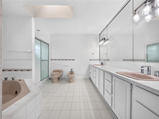 14121 SW 97th Ave -, Miami, FL 33176