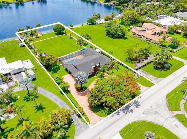 14121 SW 97th Ave -, Miami, FL 33176