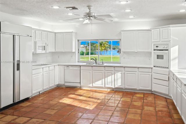 14121 SW 97th Ave -, Miami, FL 33176